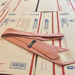 Polo Ralph Lauren- TIE SALMON PINK WITH WHITE AND BLACK STRIPES- 👔👔👔-